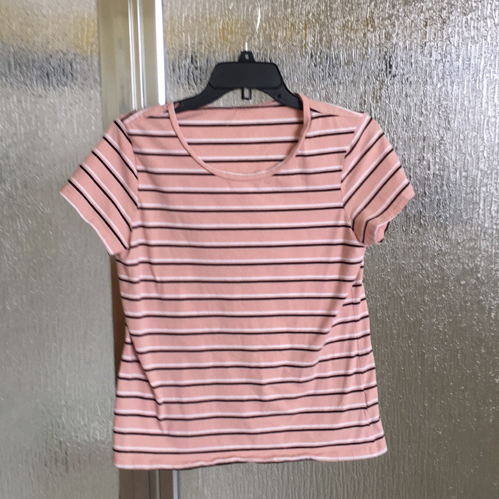 American eagle large girls T-shirt pink